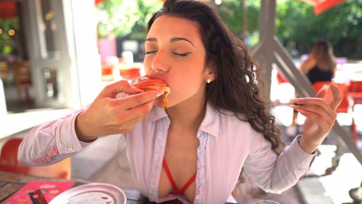 Latina eats pizza with cum toping