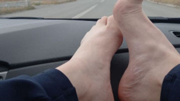 Feet in the car