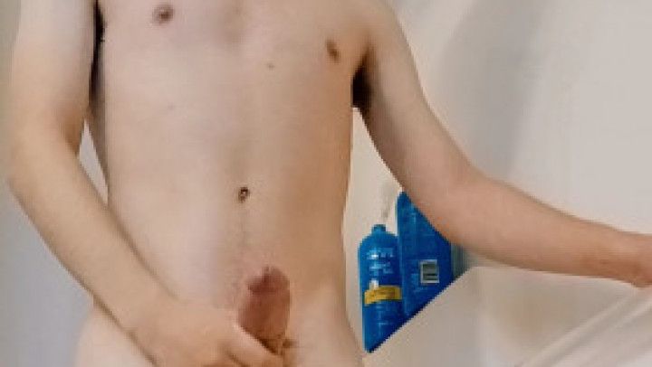 Morning masturbation in shower CUMSHOT