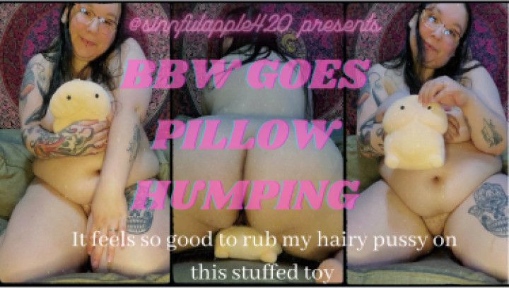 BBW goes pillow humping