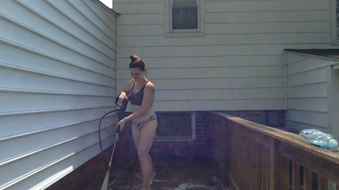 Power Washing the back deck full video