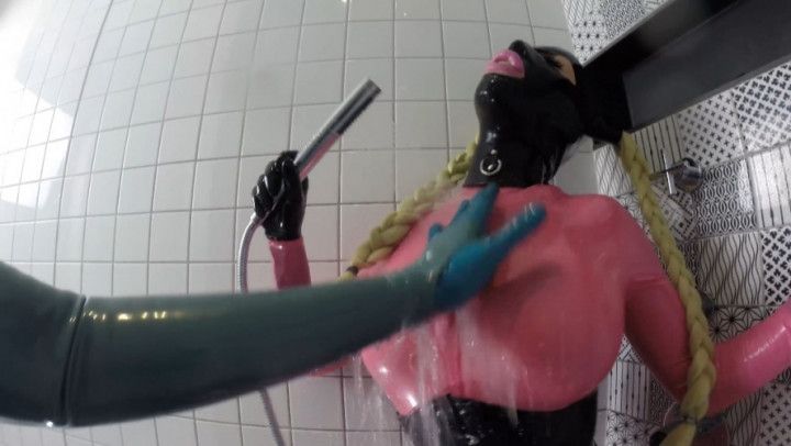 Latex shower with Rubber Jeff