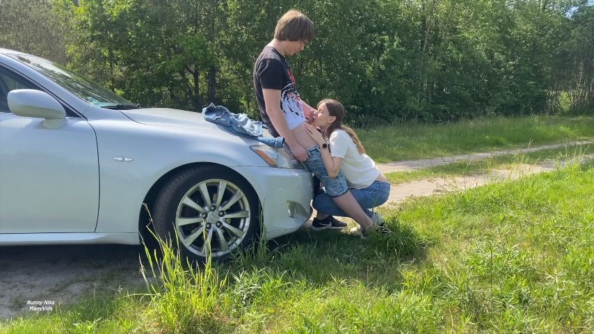 Teen gets fucked outside near car