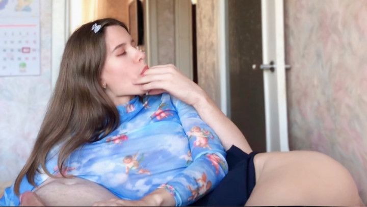 Gorgeous Brunette Amateur Video - Deepth