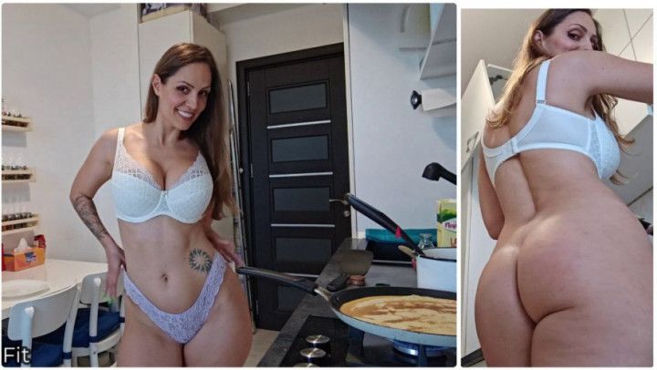 0327. MILF makes crêpes for breakfast 4K