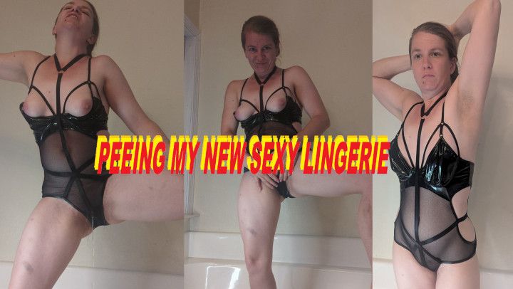 Peeing my new black lingerie