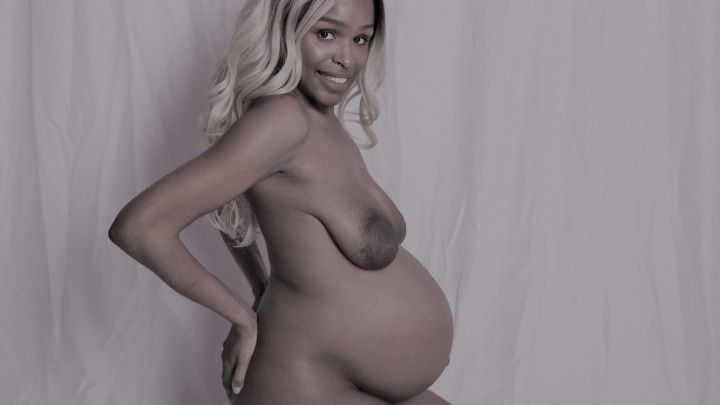 Preggo Ebony cutie