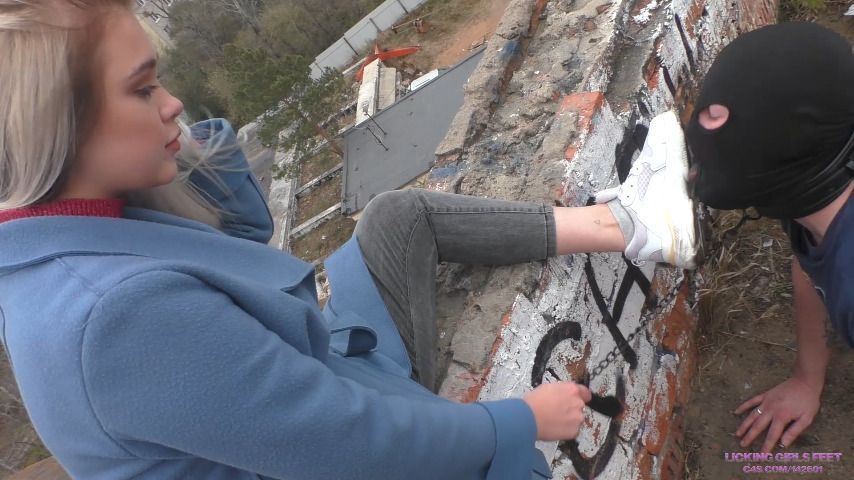 Walking with a loser in an abandoned