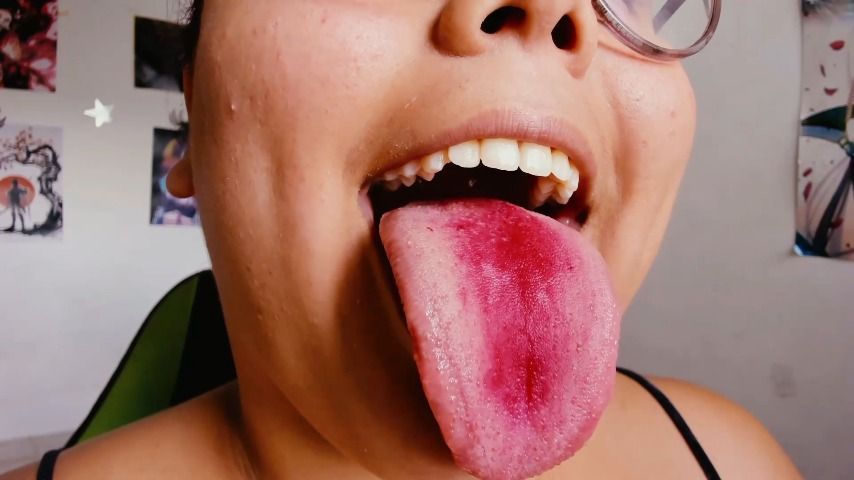 FUNNY CRAZY TONGUE RED