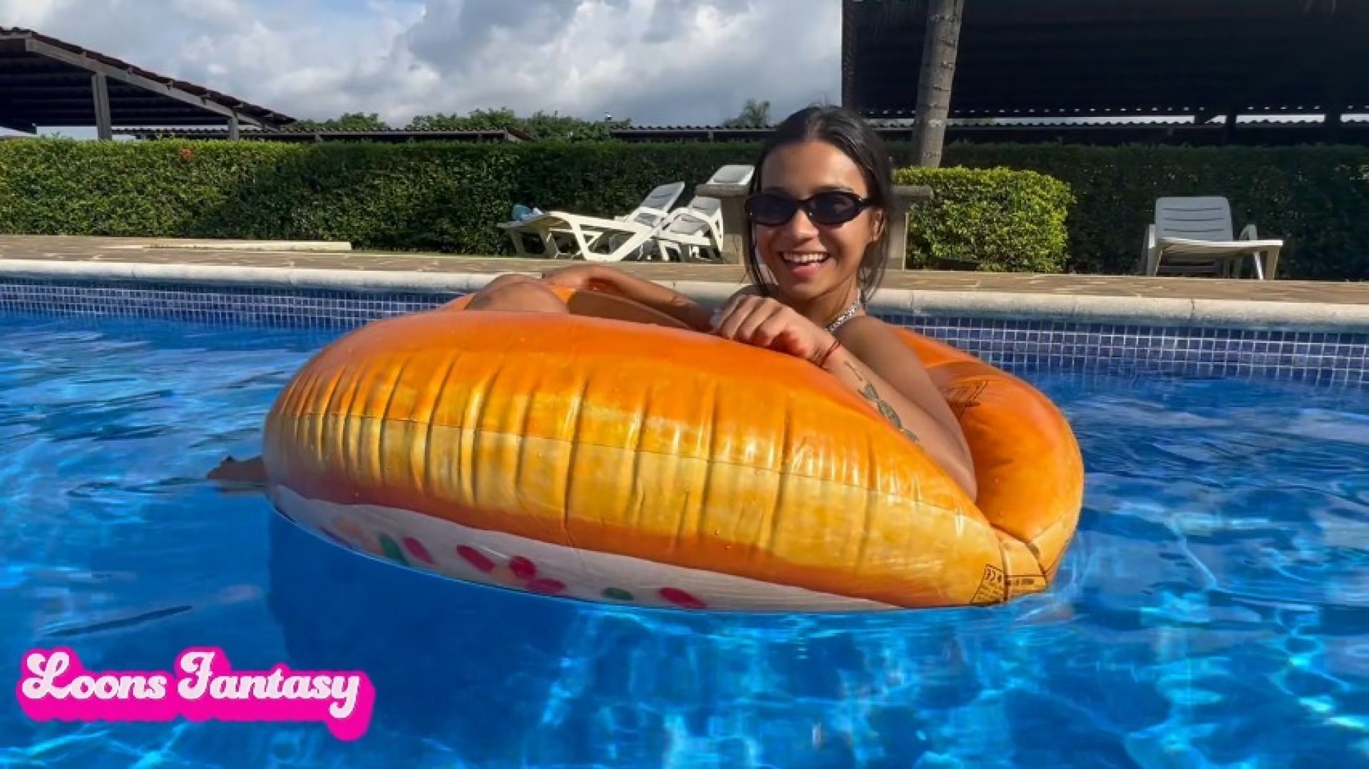 Akina blows up and deflates her pool toys on a new pool