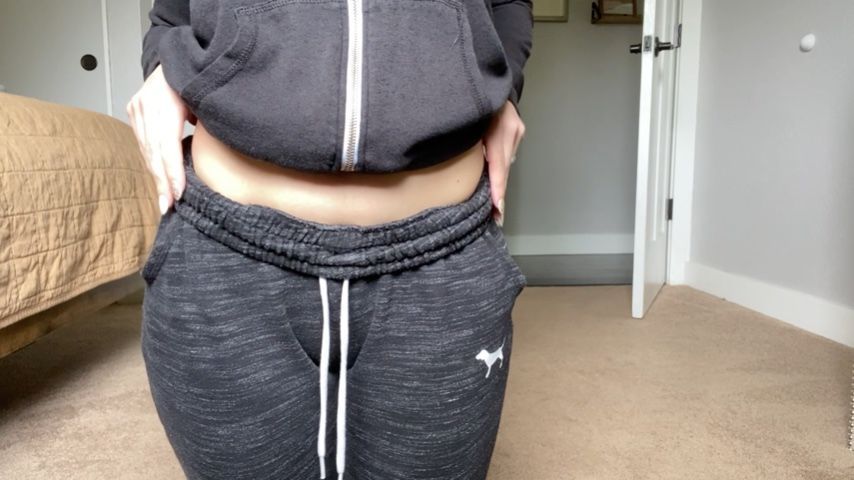 Another sweatpants fetish vid