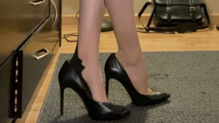 Stockings+heels tease