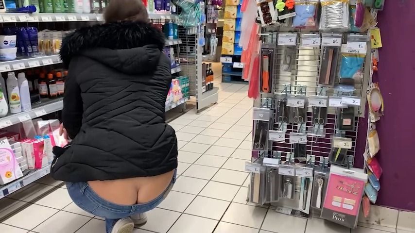 Public Buttcrack 2