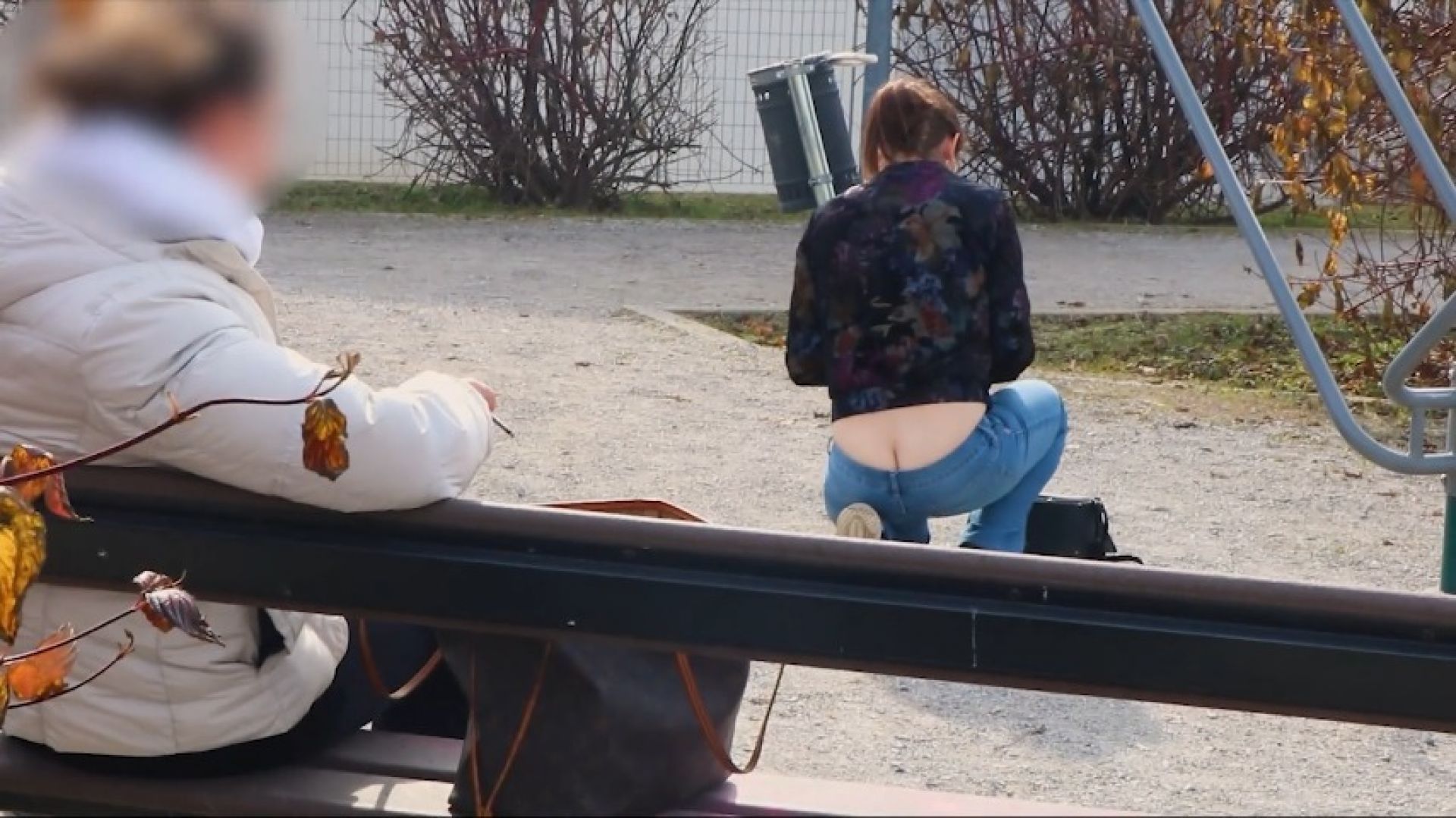 Public Buttcrack 6