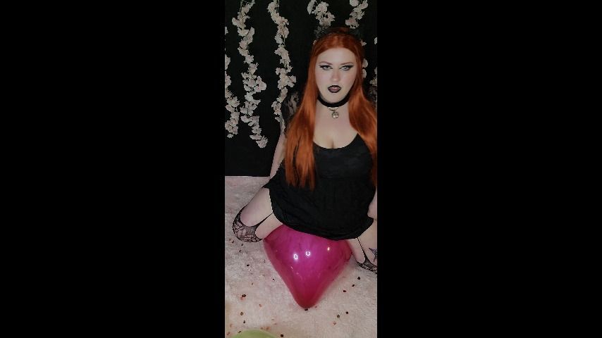 Goth Ginger BBW Blows &amp; S2Ps 24&quot; loon