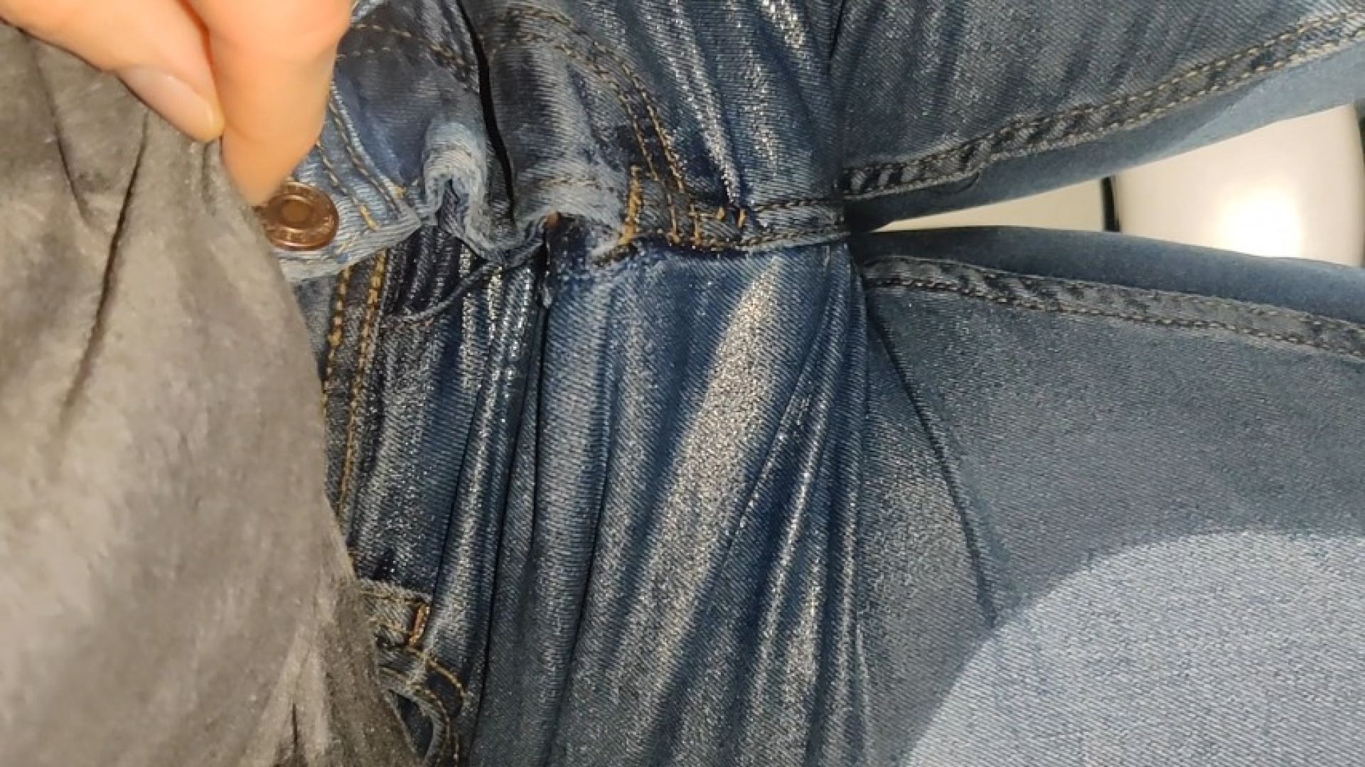 Piss Accident In my Blue Jeans + Cum