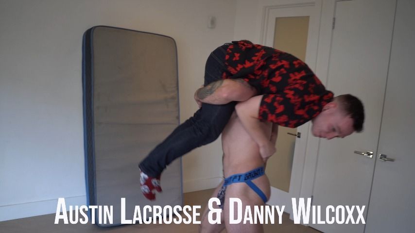 Austin Lacrosse plays with Danny Wilcoxx