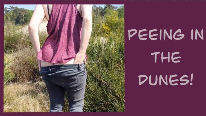 Peeing in the dunes