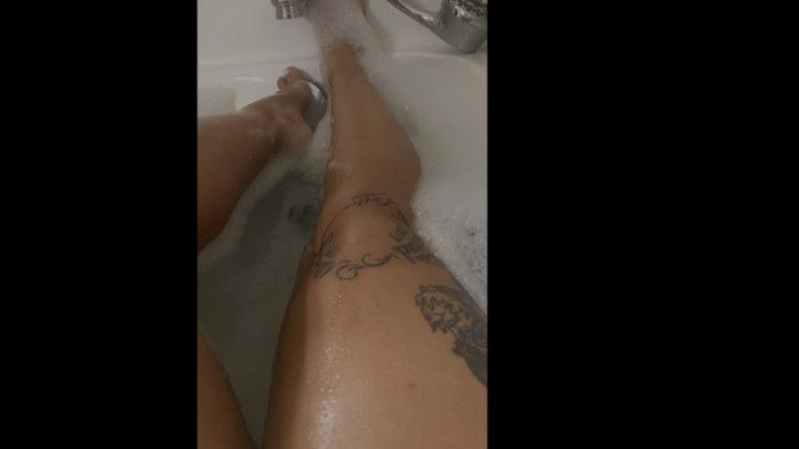 Bubble and toes