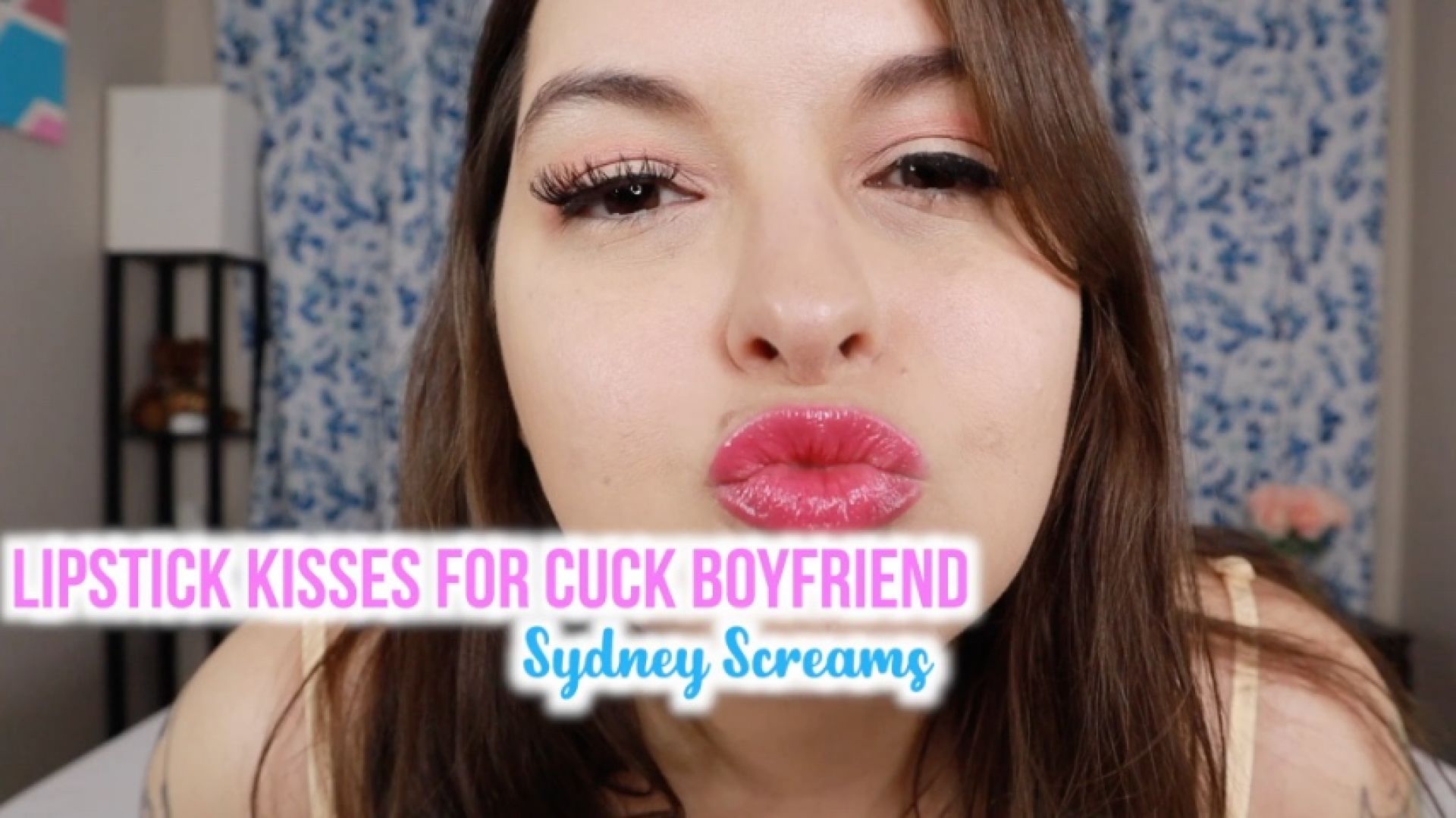 Lipstick Kisses for Cuck Boyfriend