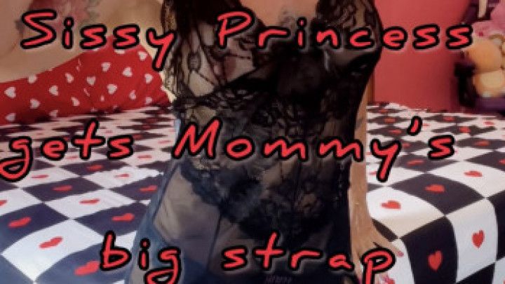 Sissy Princess gets Mommies big strap