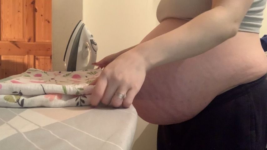 MastersLBS 37w Pregnant Ironing