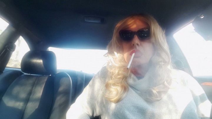 BLONDE THAT LOVES TO DANG SMOKE - SMOKING FETISH MATURE