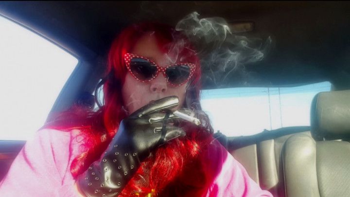 HOT REDHEAD TRANS SMOKING CIGARETTE HOLDER LEATHER GLOVES