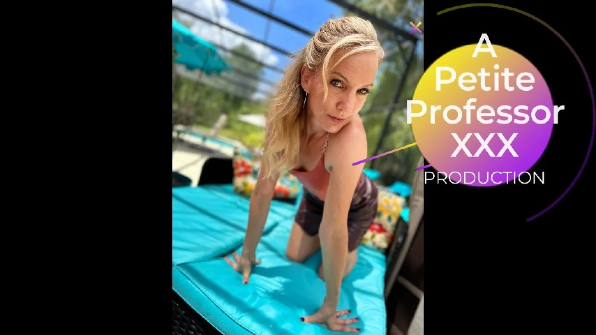 Pool boy fucks hotwife @PetiteProfXXX 2