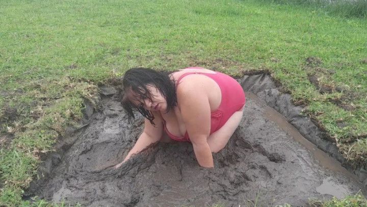 A muddy day for a mud slut