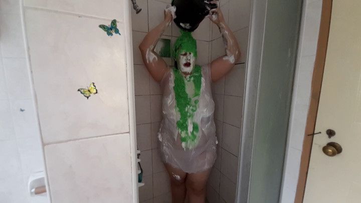 Green Gunge and Pies While Wearing White