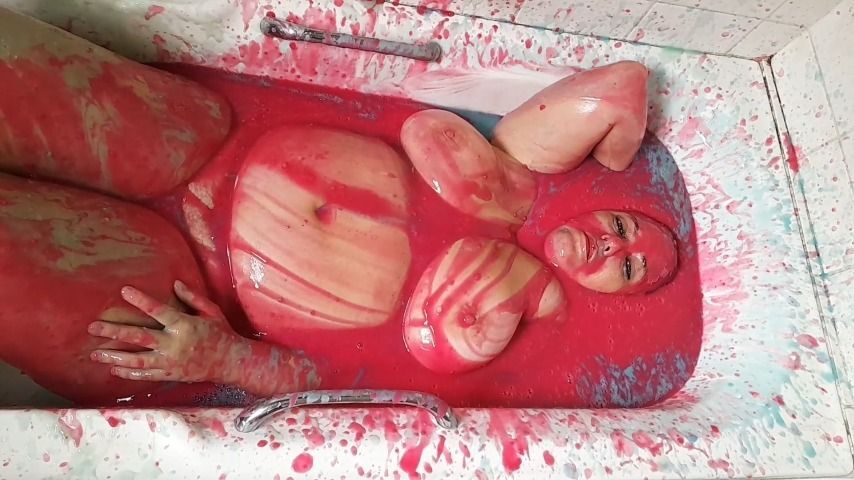 Relaxing and naked slow gunging