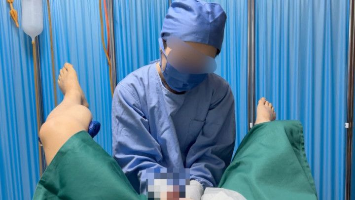 Handjob in a Japanese Doctor Takara's surgical gown