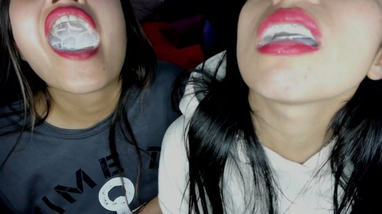 two girl milk gargle