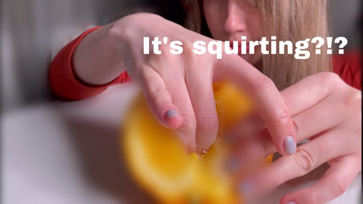 OMG its SQUIRTING