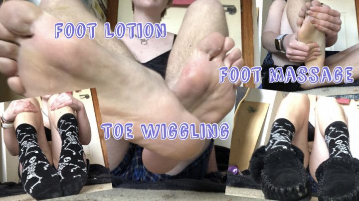 Foot Massage With Lotion &amp; Toe Wiggling