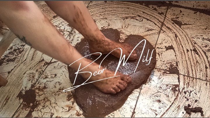 CUSTOM VIDEO ON OFFER) -TRAMPLING ON YOUR HEART FULL OF MUD