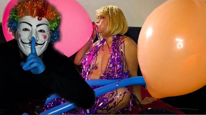 MILF PLAYS WITH BALLOONS, THEN GETS FUCKED BY CLOWN