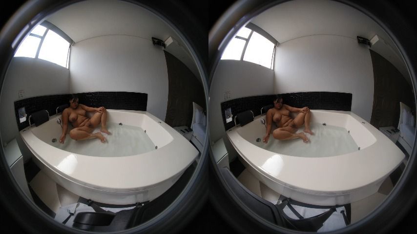 In the bathtub in 3D