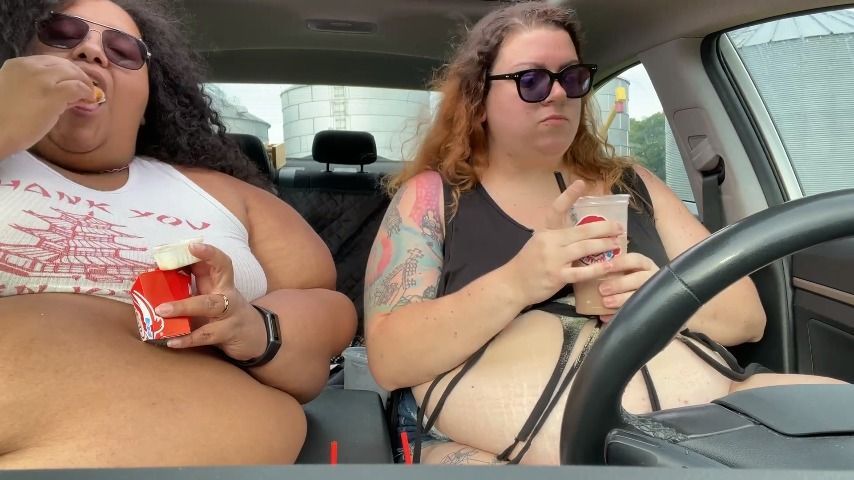 Wendy's car stuffing with HelaBelaBbw