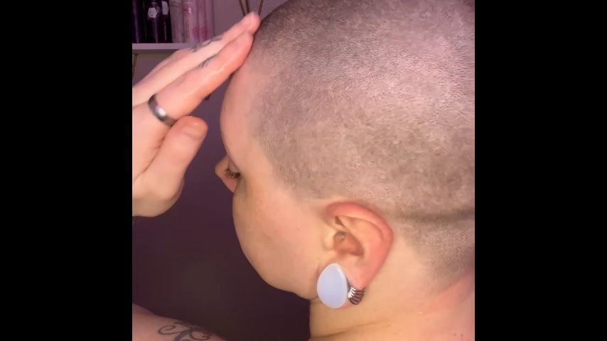 Emo Smooth Headshave