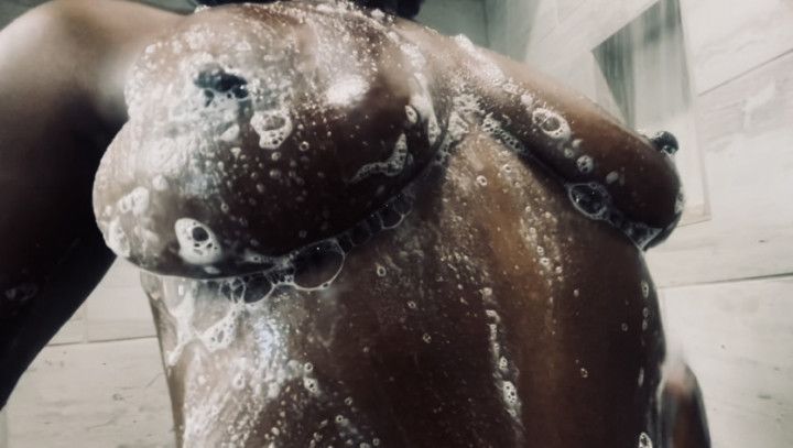 Ebony Shower Before Oiled Up Sex