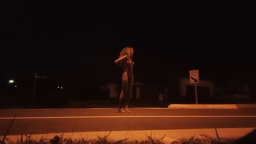 Neighbourhood Naked Girl ft. Dildo