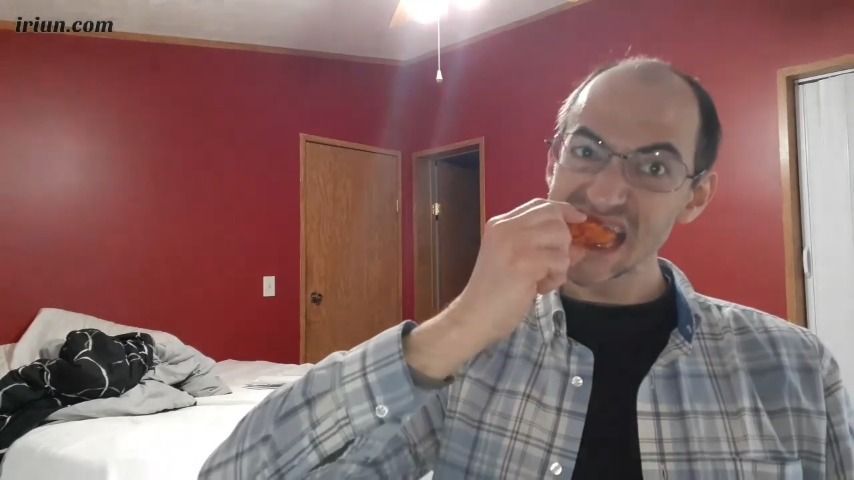 Eating Buffalo Chicken Bites Nov 12 2022