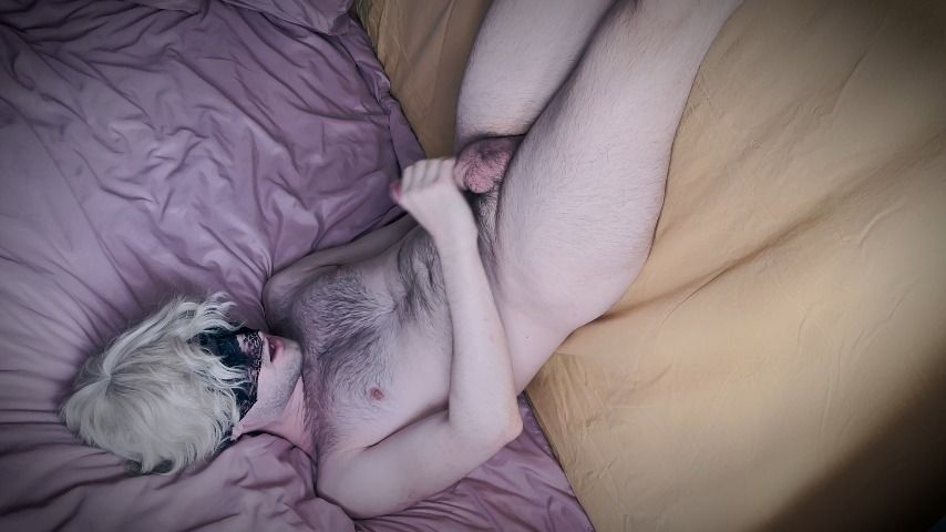 Hairy fag masturbates and cums himself