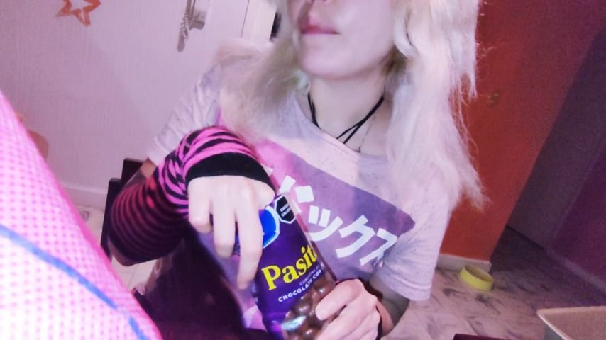 Chocolate + Ahegao + emo Hairbrush