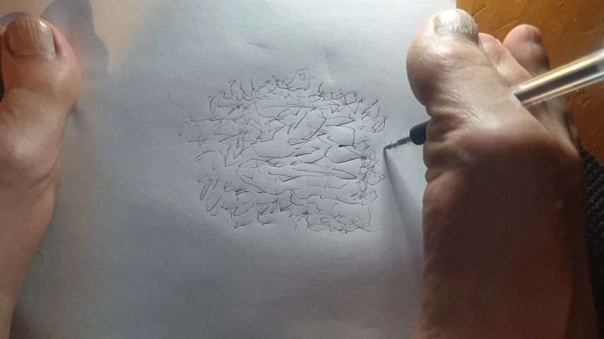 Special Skill! Drawing with feet art