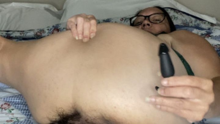 Butt Plug Fuck Makes Mommy Cum