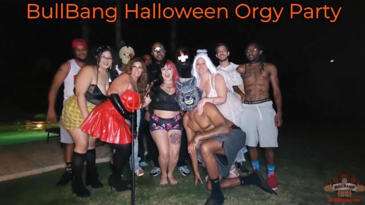 Crazy Halloween Orgy