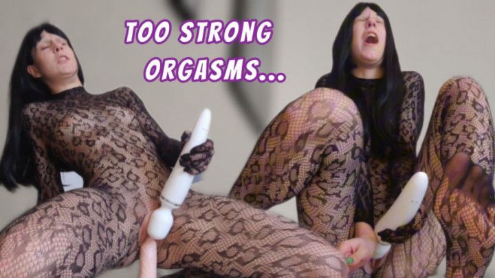 Having the strongest orgasms with vibrator &amp; dick